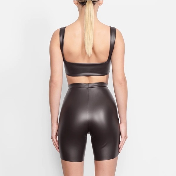 NWT SKIMS Faux Leather Bralette Soot 2X - Picture 4 of 9